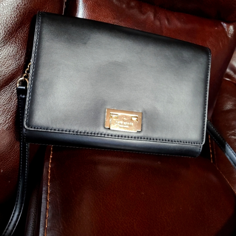 Kate Spade. New York crossbody